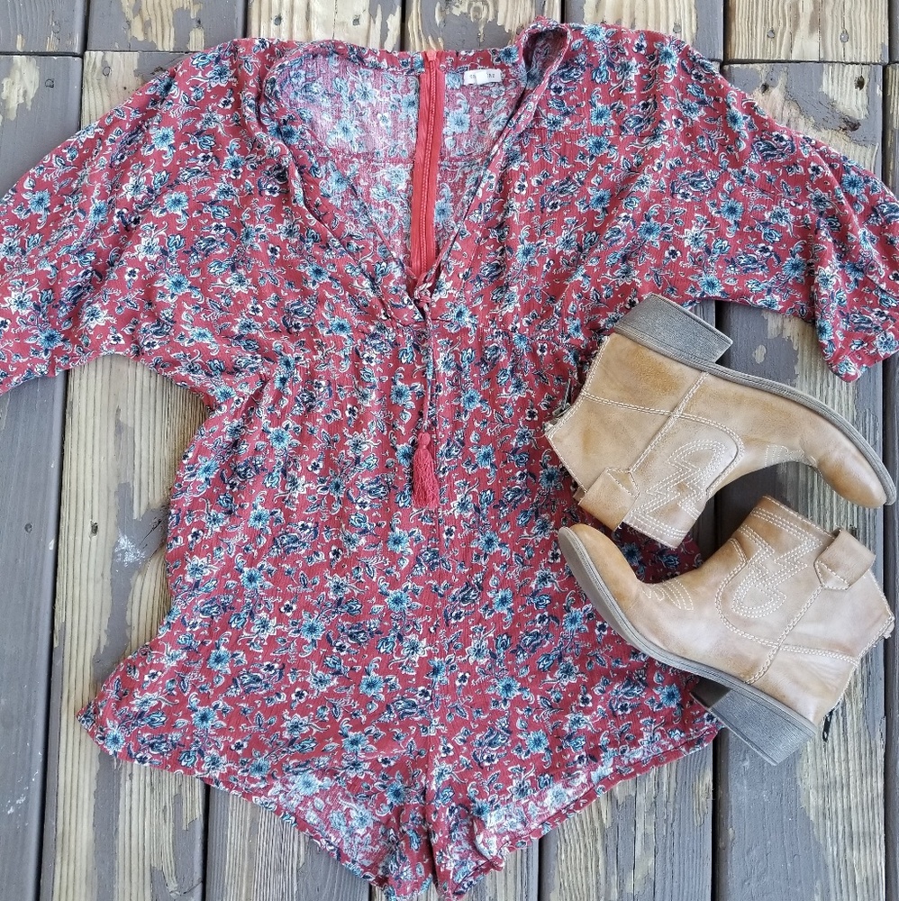 En Creme romper - Picture 1 of 8